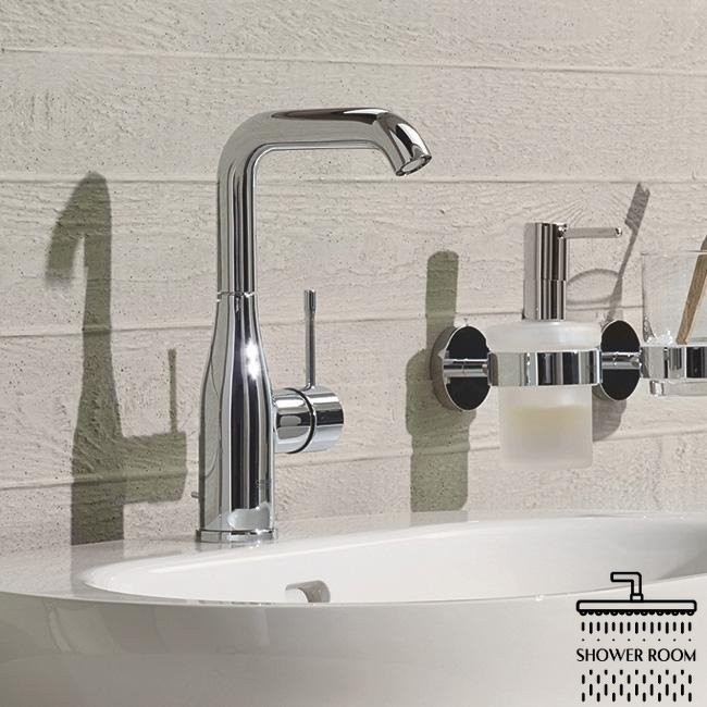 Смеситель для раковины Grohe Essence 32628001