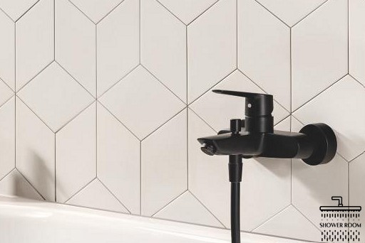 Однорычажный смеситель для ванны Grohe QuickFix Start (322782432), черный