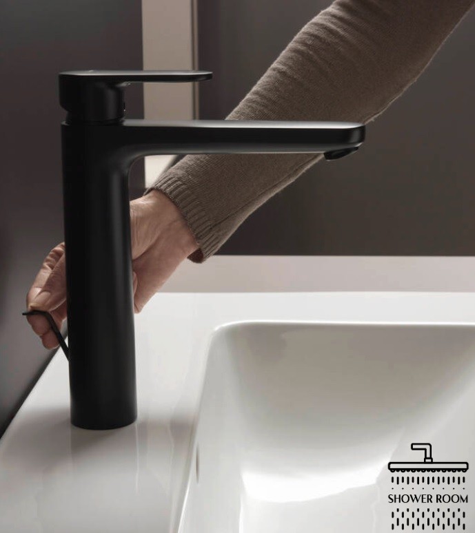 Змішувач для умивальника високий, HANSGROHE VERNIS BLEND 71552670, колір чорний матовий