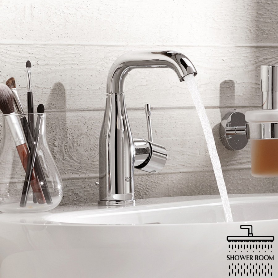 Змішувач для раковини Grohe Essence M-Size 23462001